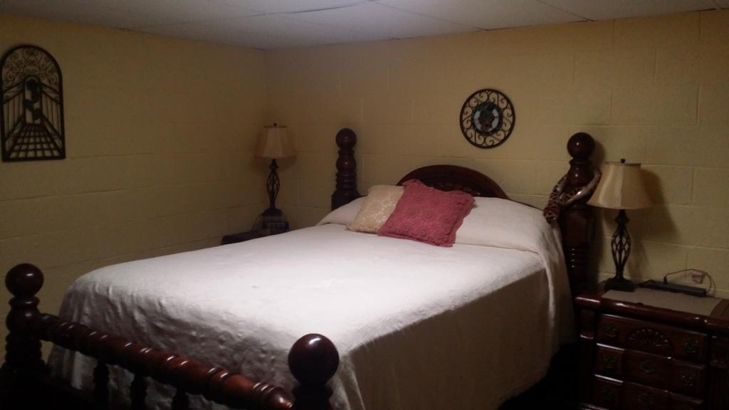 2581 Forge Ridge Road Harrogate, TN 37752 - Photo 20 of 22 DOWNSTAIRS BEDROOM