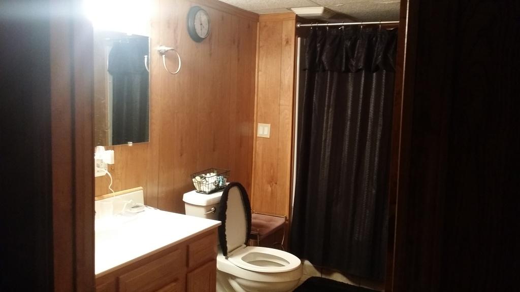 2581 Forge Ridge Road Harrogate, TN 37752 - Photo 21 of 22 BATH DOWNSTAIRS