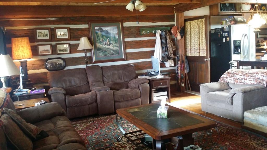 2581 Forge Ridge Road Harrogate, TN 37752 - Photo 10 of 22 LIVING ROOM