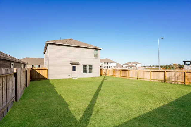 $1,945 | 11430 Tallow Forest Bluff, Austin, TX 78724