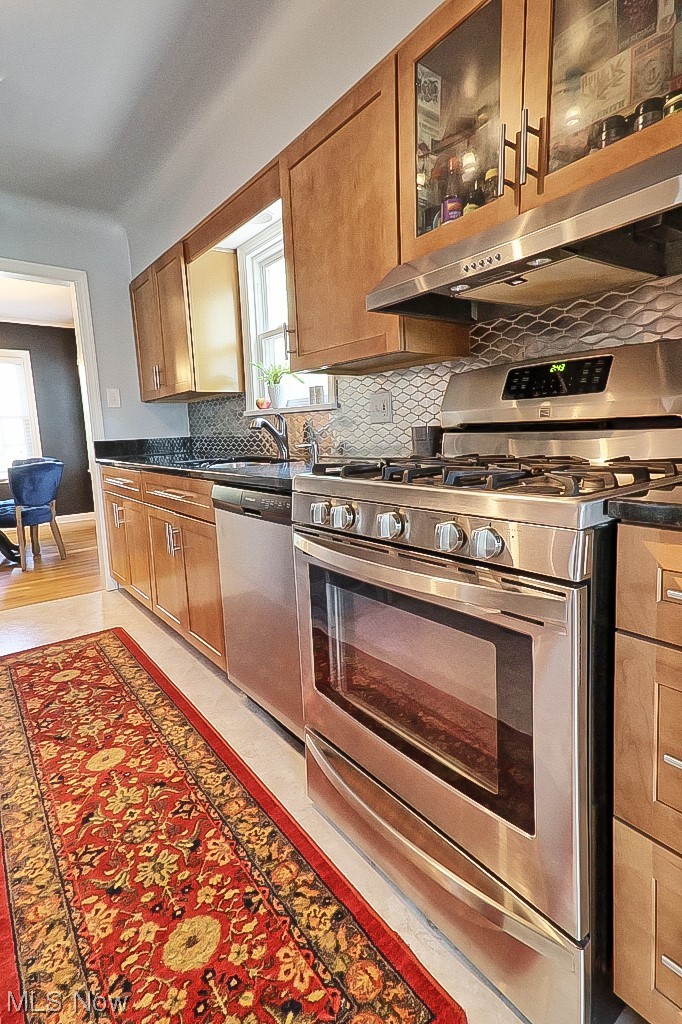 16509 Munn Road Cleveland, OH 44111 - Photo 16 of 32 Gallery Image 16