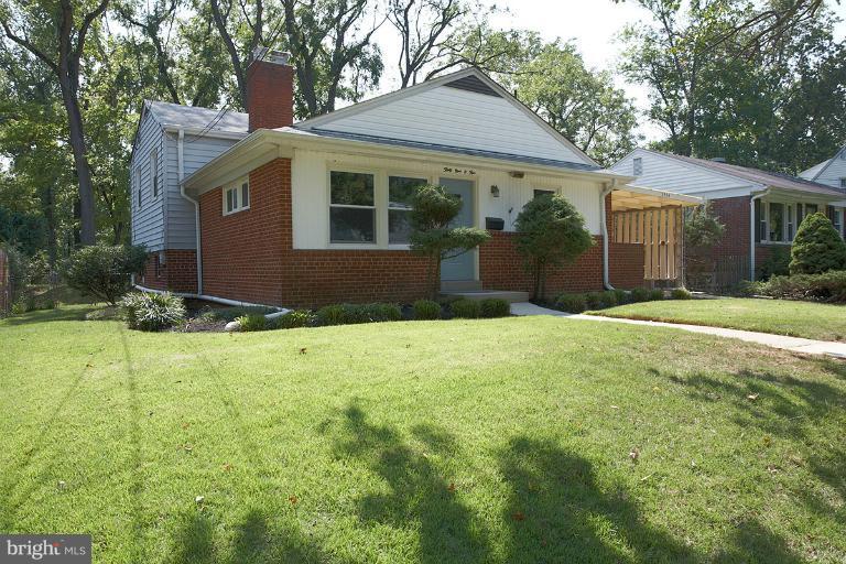 3904 Adams Drive Silver Spring, MD 20902 - Photo 13 of 13 Exterior (Front)