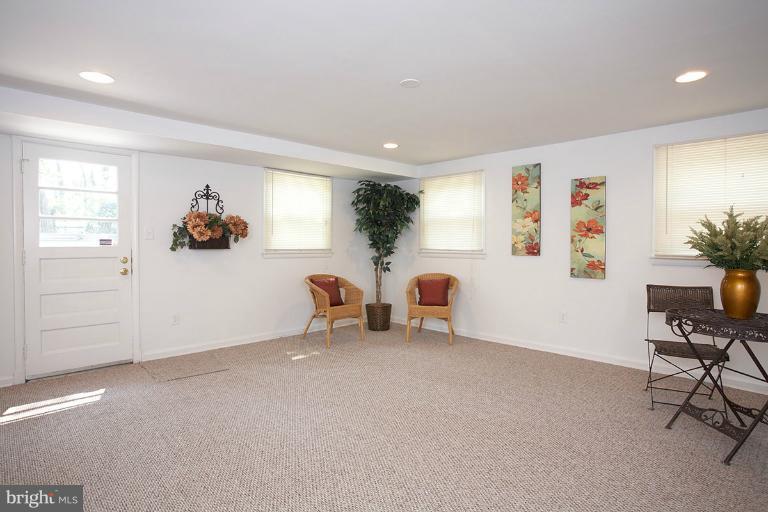 3904 Adams Drive Silver Spring, MD 20902 - Photo 6 of 13 Family Room