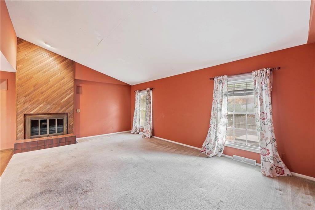 308 South Stevenson Street Olathe, KS 66061 - Photo 6 of 40