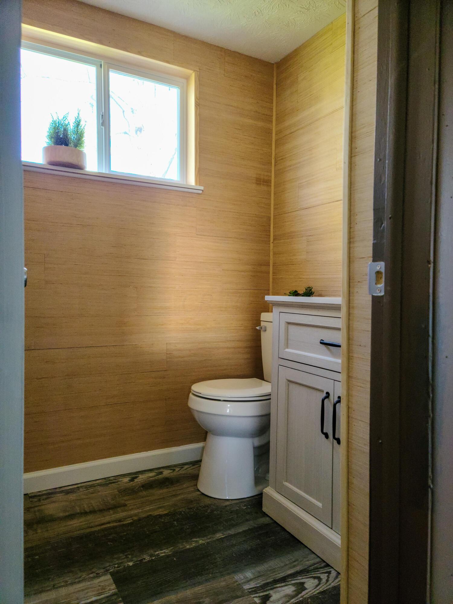 3367 Everson Road East Columbus, OH 43232 - Photo 3 of 10 20220414_105745