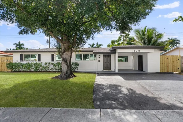 $3,500 | 1472 Northeast 62nd Street, Unit 1472, Fort Lauderdale, FL 33334