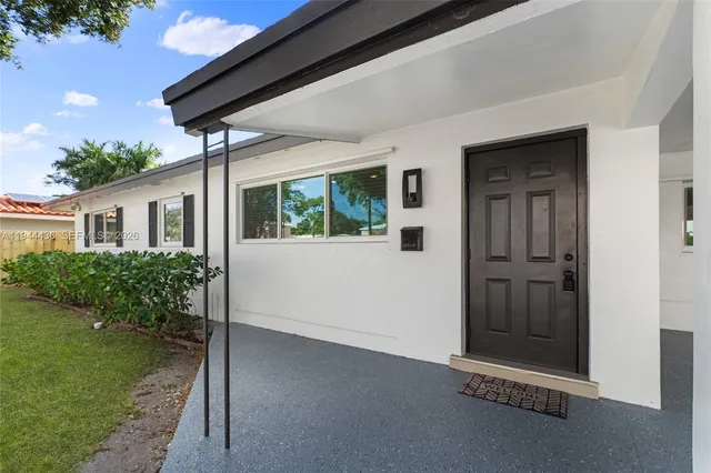 $3,500 | 1472 Northeast 62nd Street, Unit 1472, Fort Lauderdale, FL 33334