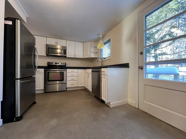 $3,900 | 57 Walton Road, New Castle, NH 03854