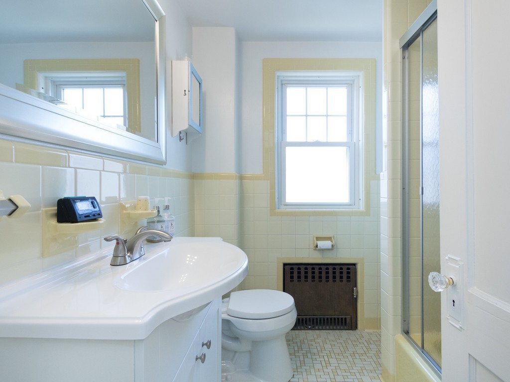 44 Ridgeway Street Quincy, MA 02170 - Photo 20 of 30 Gallery Image 20
