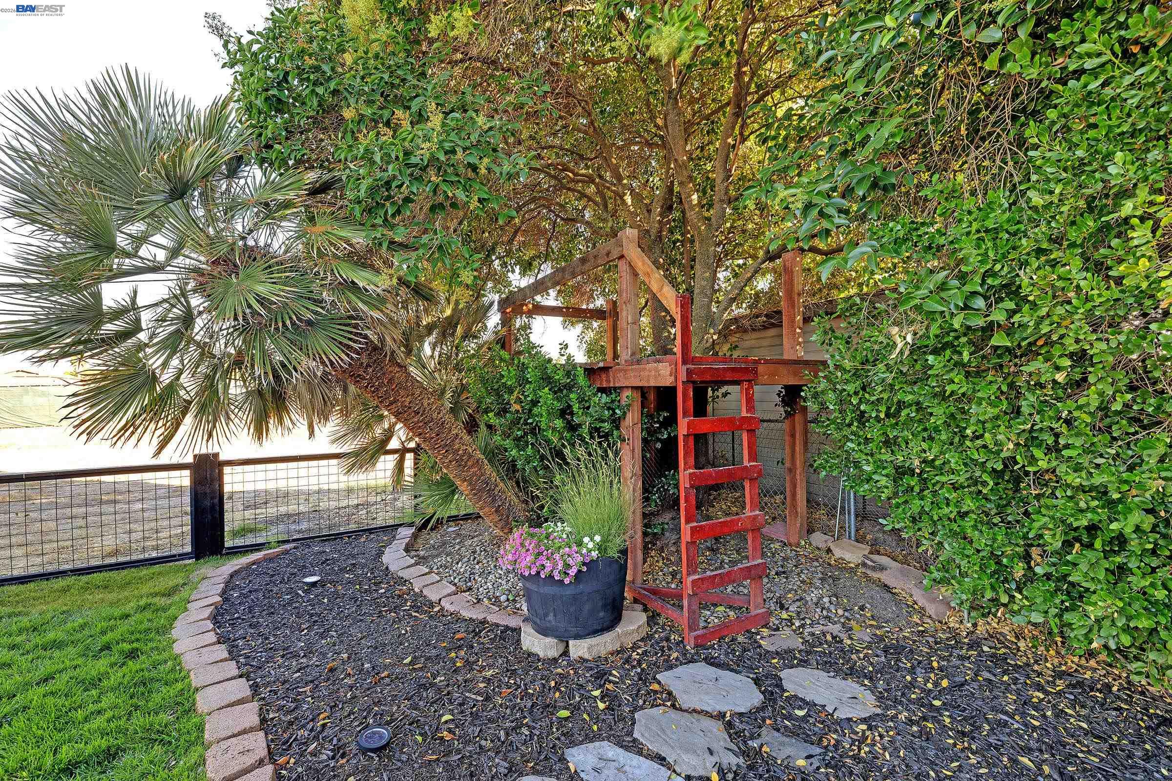 1035 Marigold Road Livermore, CA 94551 - Photo 9 of 42 Gallery Image 9