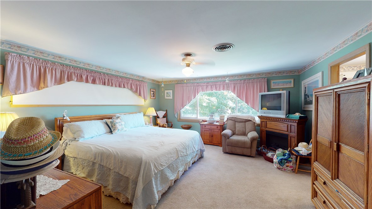 11 Lakeview Road Lincoln, RI 02865 - Photo 14 of 26