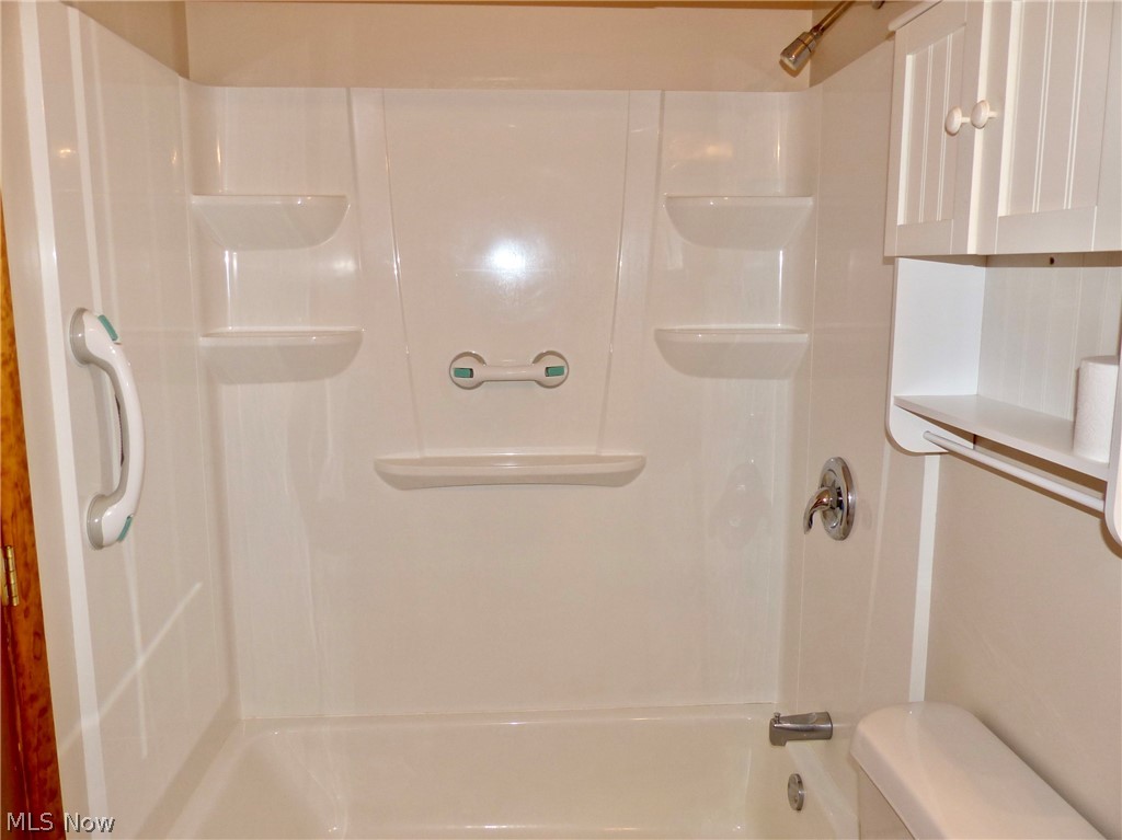 8153 Edgewood Road Mentor, OH 44060 - Photo 14 of 24 Gallery Image 14