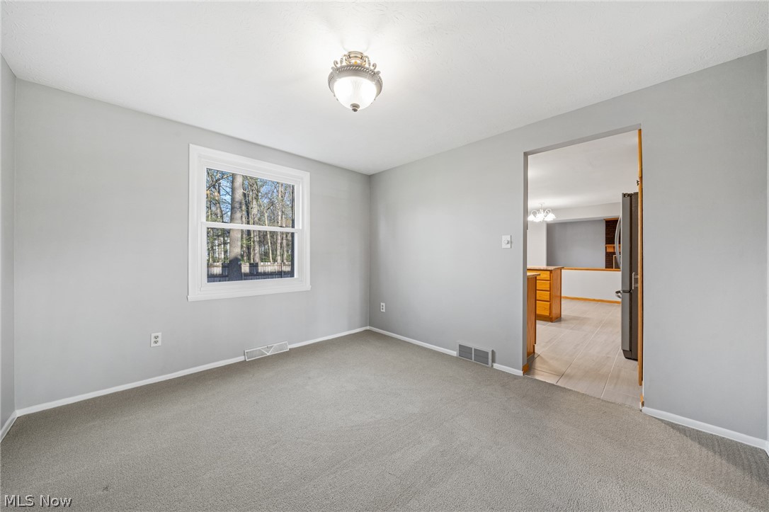 7685 Stow Road Hudson, OH 44236 - Photo 6 of 34 Gallery Image 6
