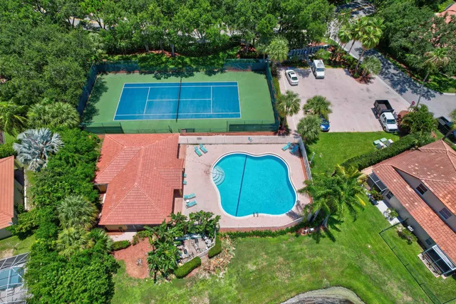 $475,000 | 7036 Galleon Cove Circle, Riviera Beach, FL 33418