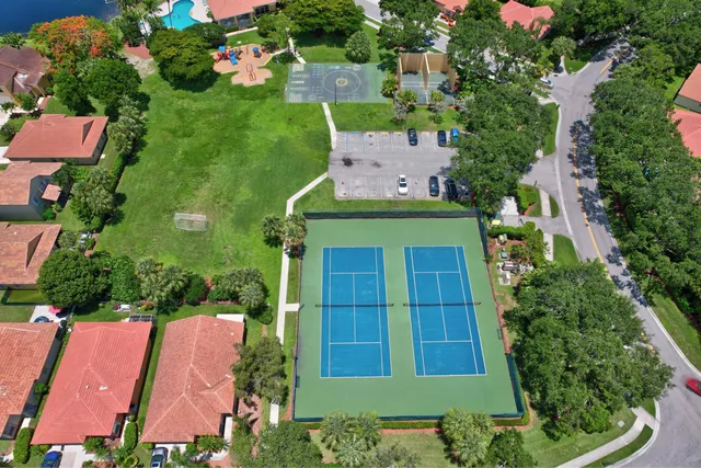 $475,000 | 7036 Galleon Cove Circle, Riviera Beach, FL 33418