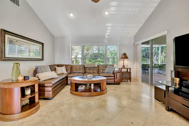 $475,000 | 7036 Galleon Cove Circle, Riviera Beach, FL 33418