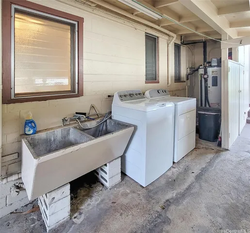 $1,900 | 1654 Owawa Street, Honolulu, HI 96819