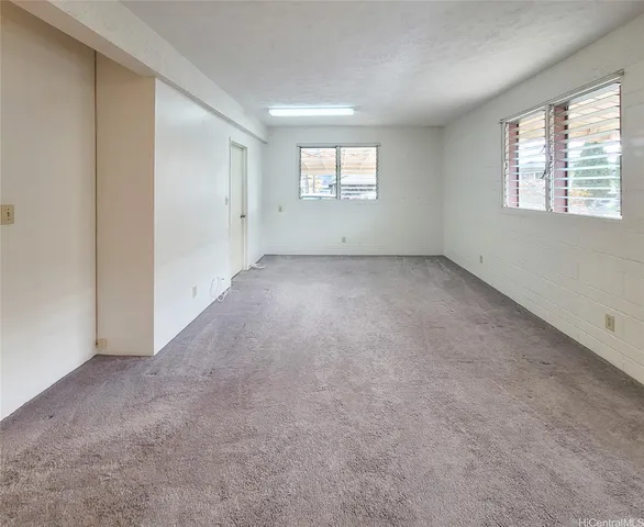 $1,900 | 1654 Owawa Street, Honolulu, HI 96819