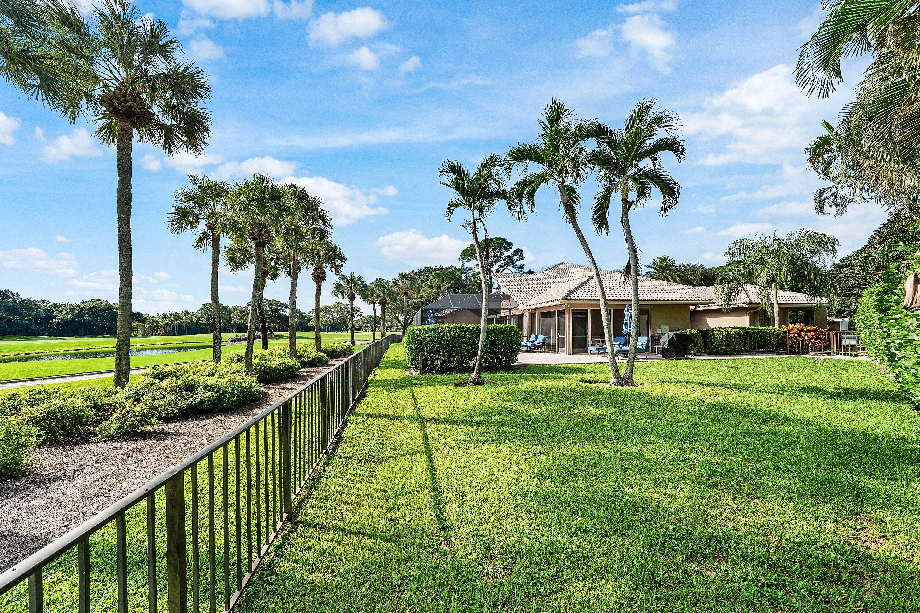4364 Kasso Circle Boca Raton, FL 33487 - Photo 42 of 67 Side yard