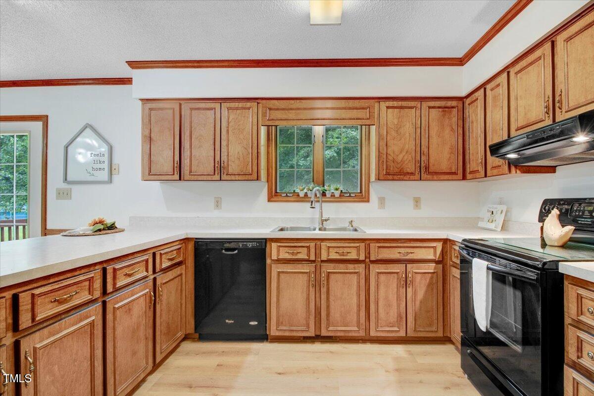 1860 Little Devine Road Selma, NC 27576 - Photo 15 of 46 Kitchen