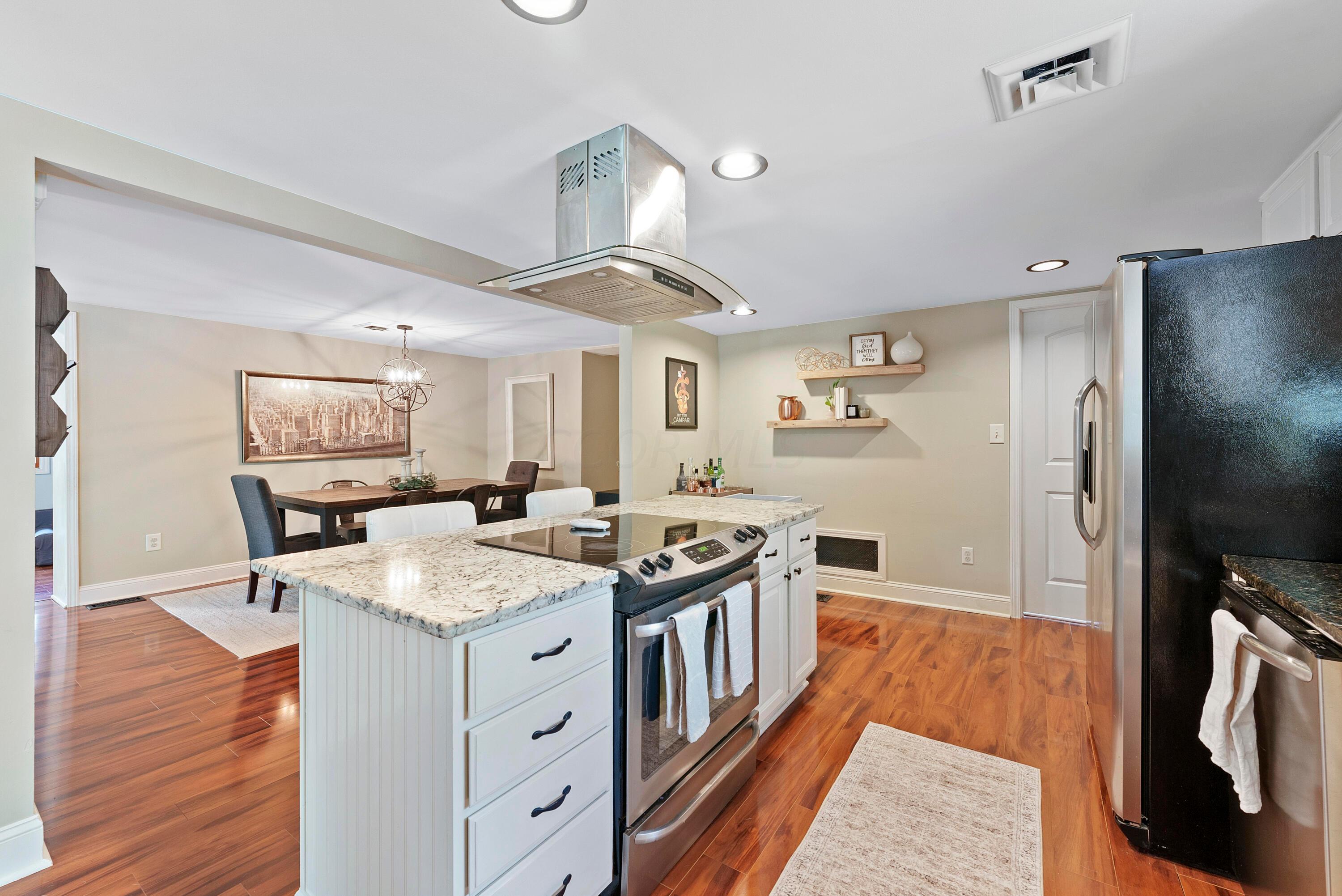 1302 Francisco Road Columbus, OH 43220 - Photo 11 of 33 DSC01486