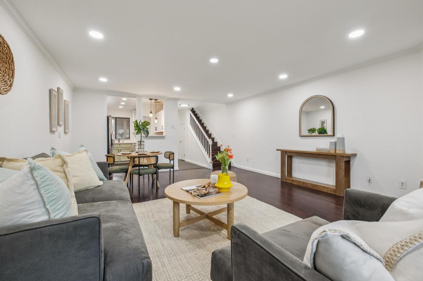 1303 Victoria Terrace Sunnyvale, CA 94087 - Photo 5 of 34