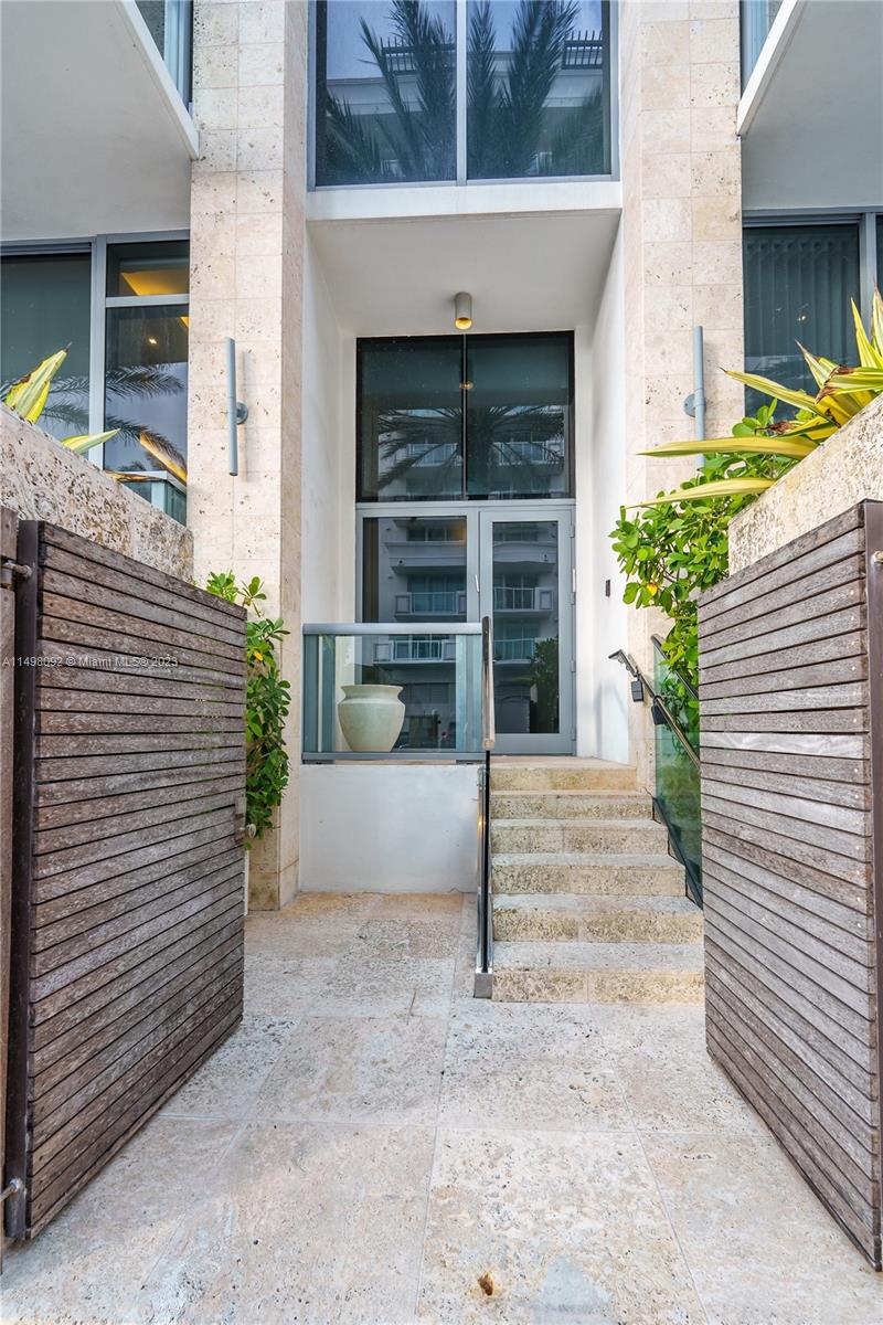 9501 Collins Avenue, Unit 1 Surfside, FL 33154 - Photo 33 of 35