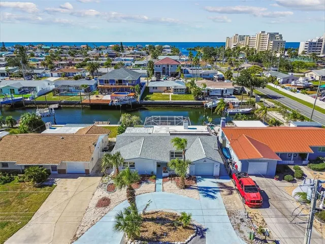 $384,000 | 13711 Allyn Drive, Hudson, FL 34667