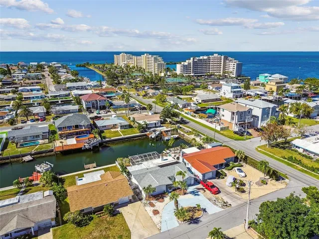 $384,000 | 13711 Allyn Drive, Hudson, FL 34667