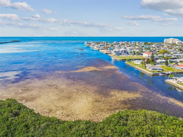 $384,000 | 13711 Allyn Drive, Hudson, FL 34667