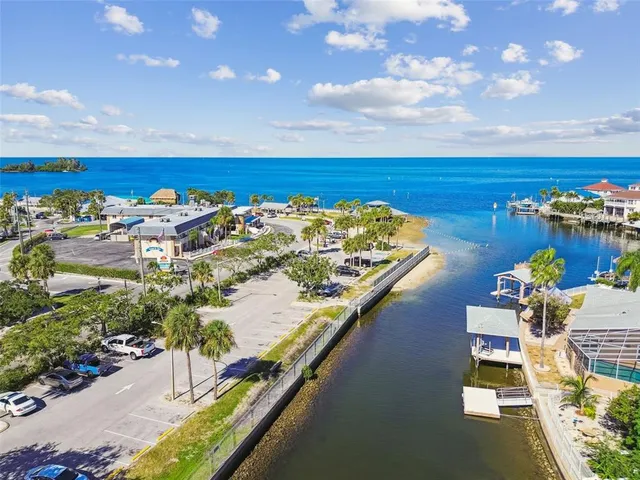 $384,000 | 13711 Allyn Drive, Hudson, FL 34667