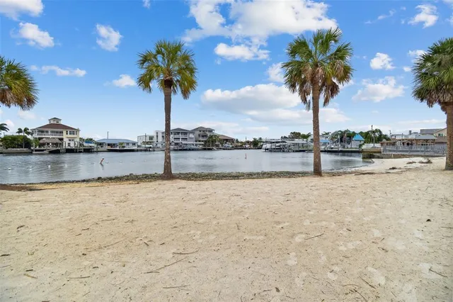 $384,000 | 13711 Allyn Drive, Hudson, FL 34667