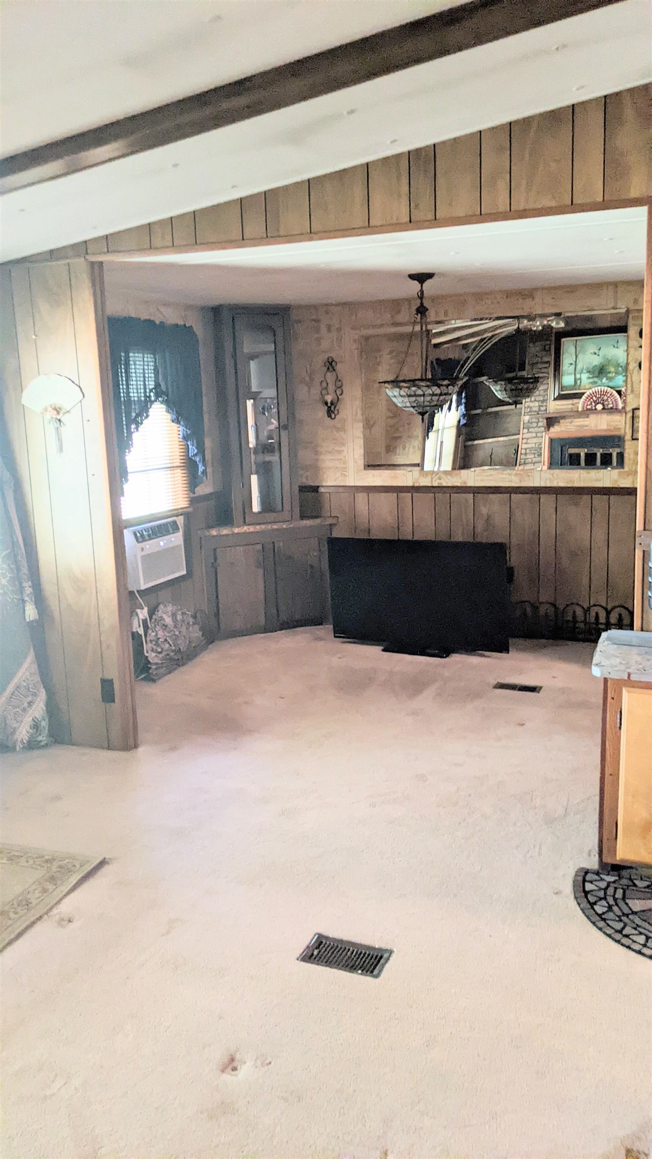 218 Turner Barton Road Landrum, SC 29356 - Photo 8 of 30