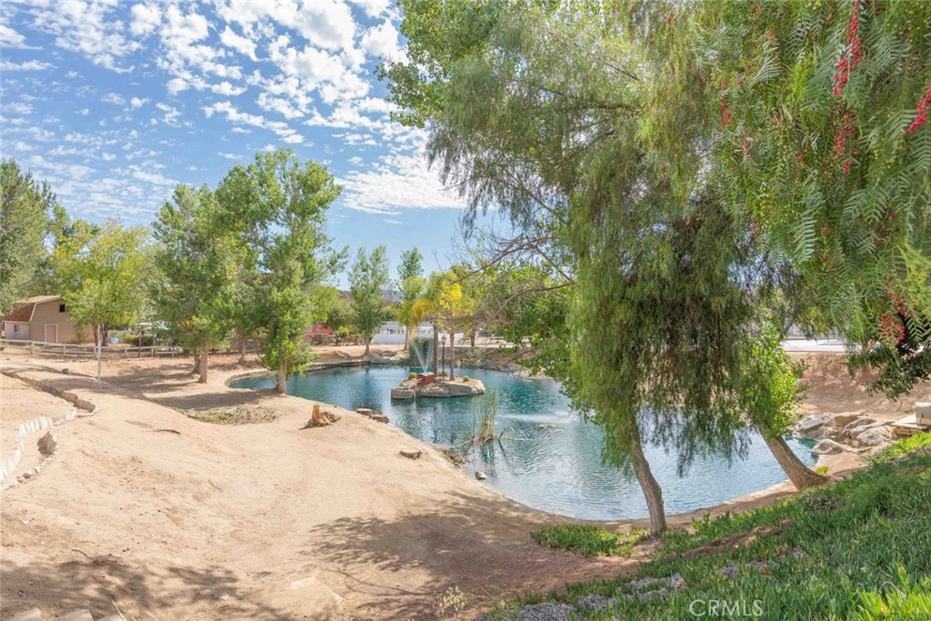 24799 Split Rail Road Wildomar, CA 92595 - Photo 26 of 37 a view of a backyard of the house