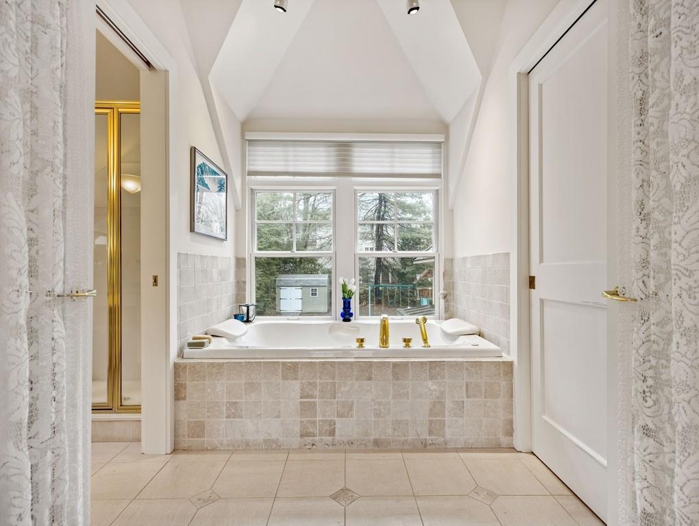 17 Bertwell Road Lexington, MA 02420 - Photo 17 of 28 Gallery Image 17