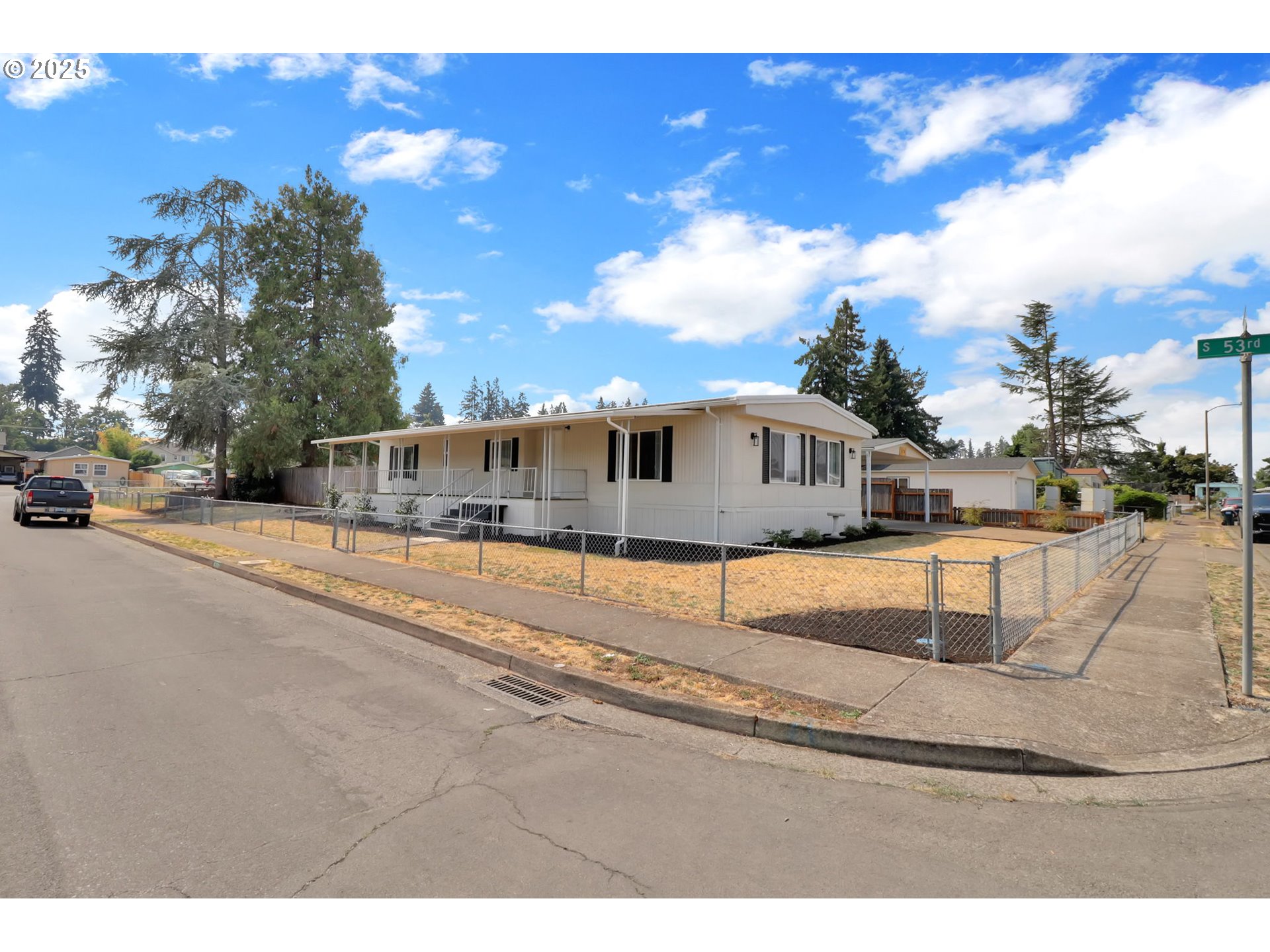 578 South 53rd Street Springfield, OR 97478 - Photo 3 of 41 Exterior