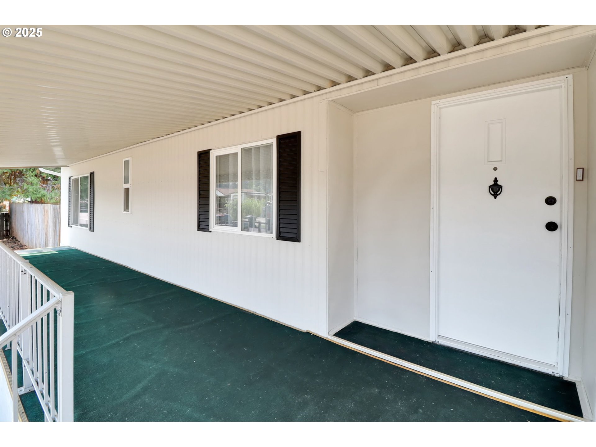578 South 53rd Street Springfield, OR 97478 - Photo 4 of 41 Porch
