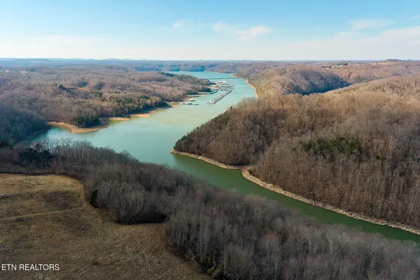 $73,999 | Lot 15 Amonett Circle, Byrdstown, TN 38549