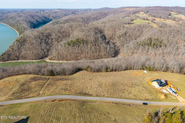 $73,999 | Lot 15 Amonett Circle, Byrdstown, TN 38549