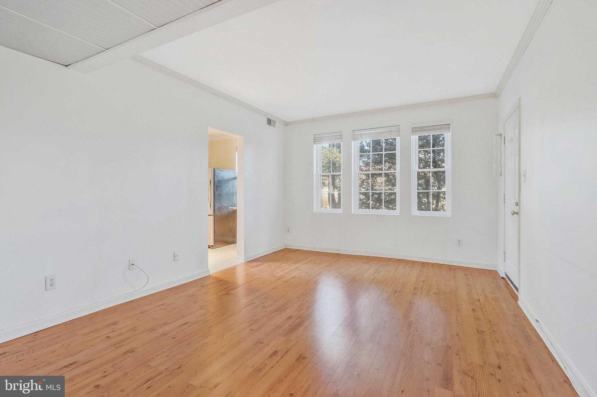 1917 North Rhodes Street, Unit 12 Arlington, VA 22201 - Photo 5 of 42