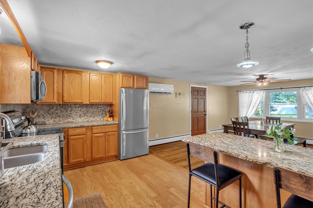144 Hines Road Cumberland, RI 02864 - Photo 8 of 25