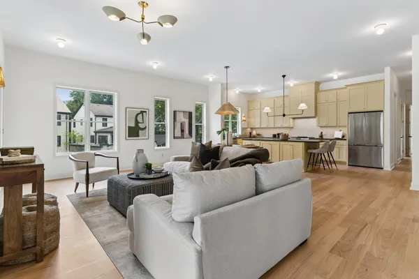 $4,840 | 3711 Colgate Avenue, Unit 1, Minneapolis, MN 55410