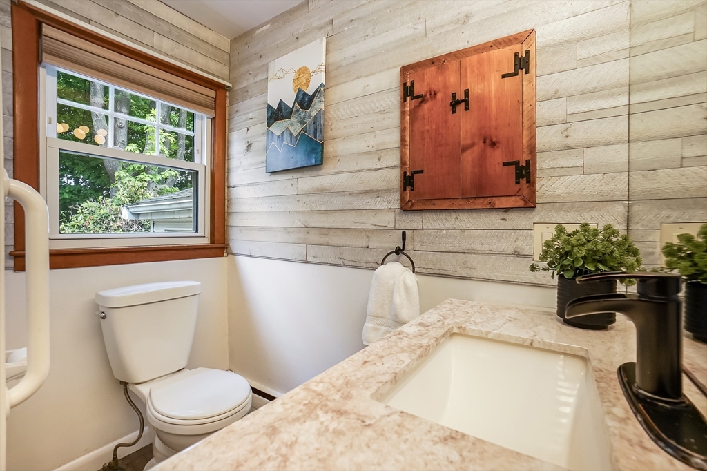 34 Dona Road Lynn, MA 01904 - Photo 23 of 41 Gallery Image 23