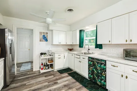 $299,000 | 117 Tuna Street, Galveston, TX 77550