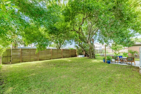 $299,000 | 117 Tuna Street, Galveston, TX 77550