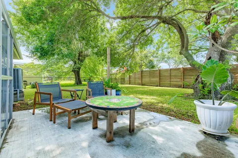 $299,000 | 117 Tuna Street, Galveston, TX 77550