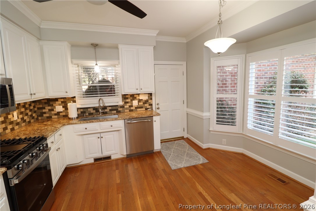 7915 Footman Way Raleigh, NC 27615 - Photo 13 of 39