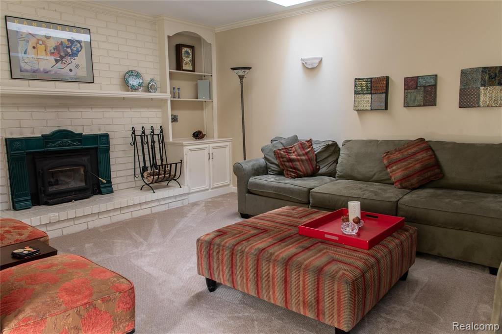 2275 Chalet Drive Rochester Hills, MI 48309 - Photo 15 of 62