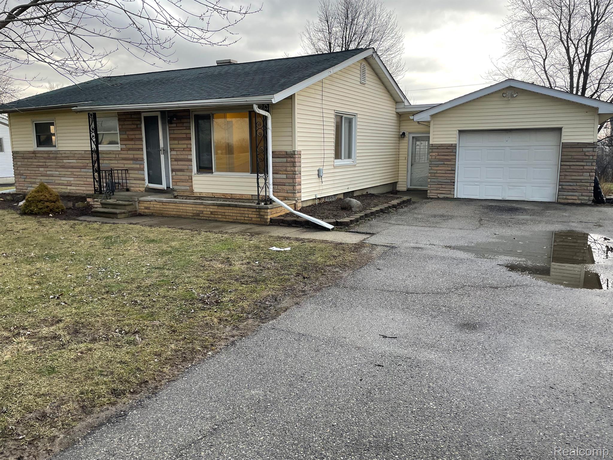 1140 Millville Road Lapeer, MI 48446 - Photo 1 of 21 Gallery Image 1