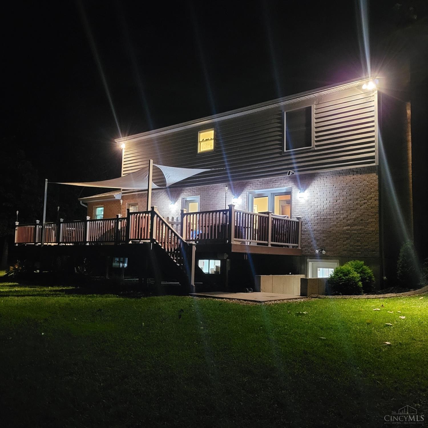 2002 Rebecca Ridge Hamilton, OH 45013 - Photo 23 of 82